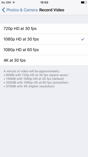 Video lahko zdaj zajemamo pri ločljivosti 4K, privzeto pa še vedno ostaja 1080p pri 30 slikah na sekundo. Tudi v Applu se zavedajo, da bi lahko bil problem s prostorom, in spodaj navajajo, koliko prostora zajame minuta videa pri posamezni ločljivosti.